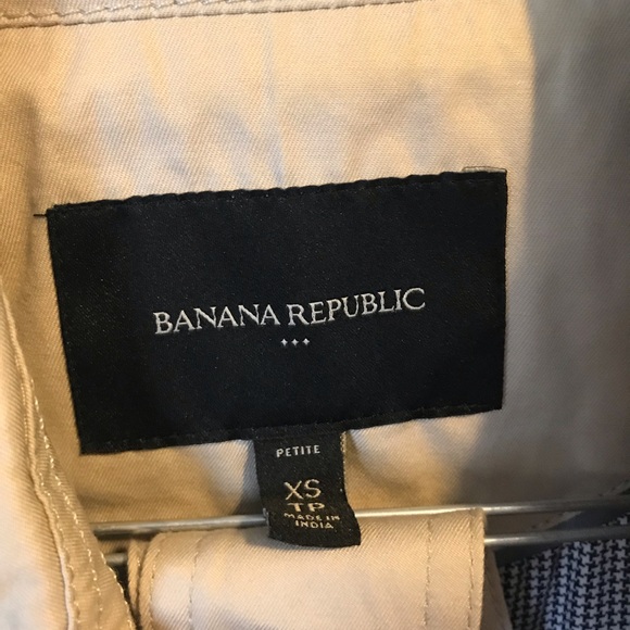 Banana Republic Trench Coat - Picture 5 of 9